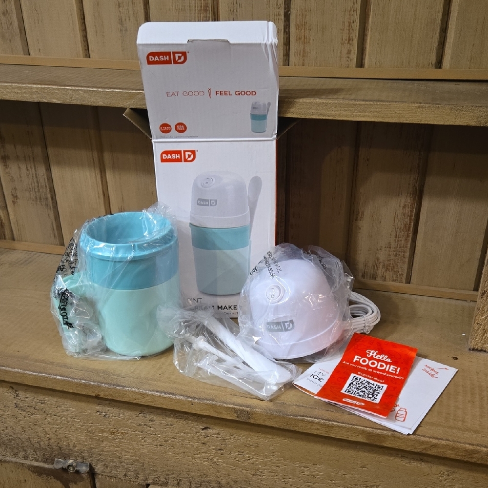 Dash My Pint Ice Cream Maker New In Box